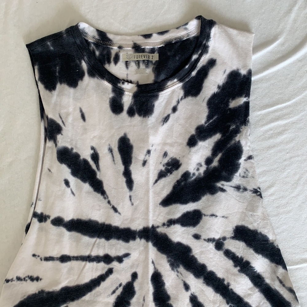 Tank Top - Picture 2 of 3